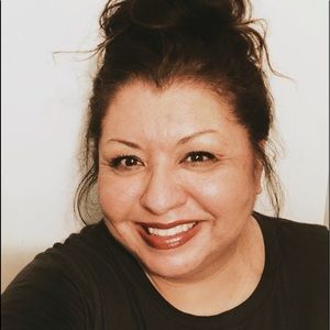 Meet your Posher, Violet